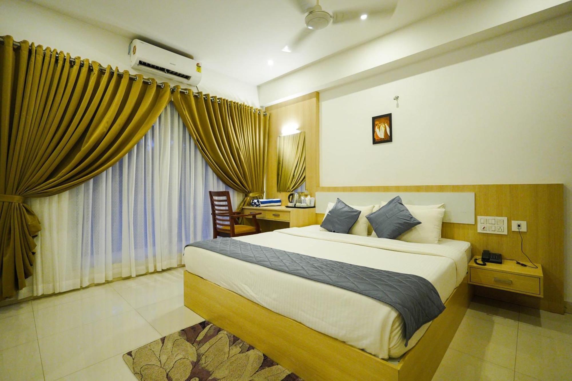 Athirappilly Rainland Resort Exterior photo
