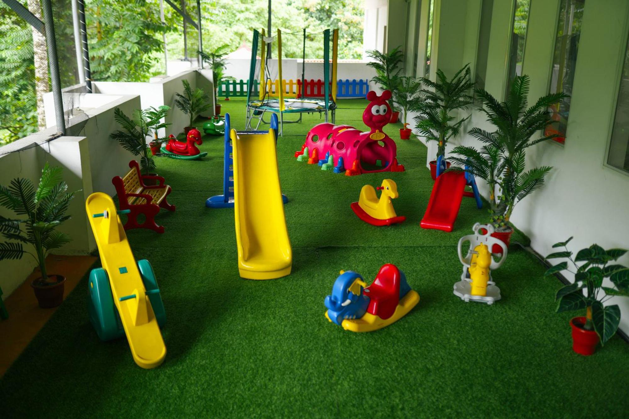 Athirappilly Rainland Resort Exterior photo
