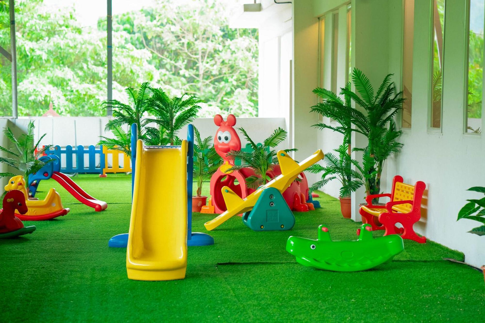 Athirappilly Rainland Resort Exterior photo
