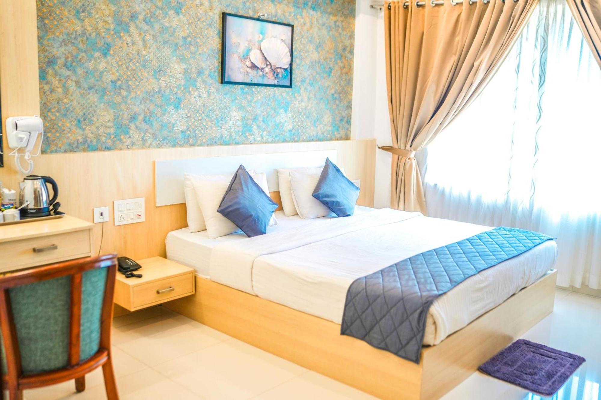 Athirappilly Rainland Resort Exterior photo